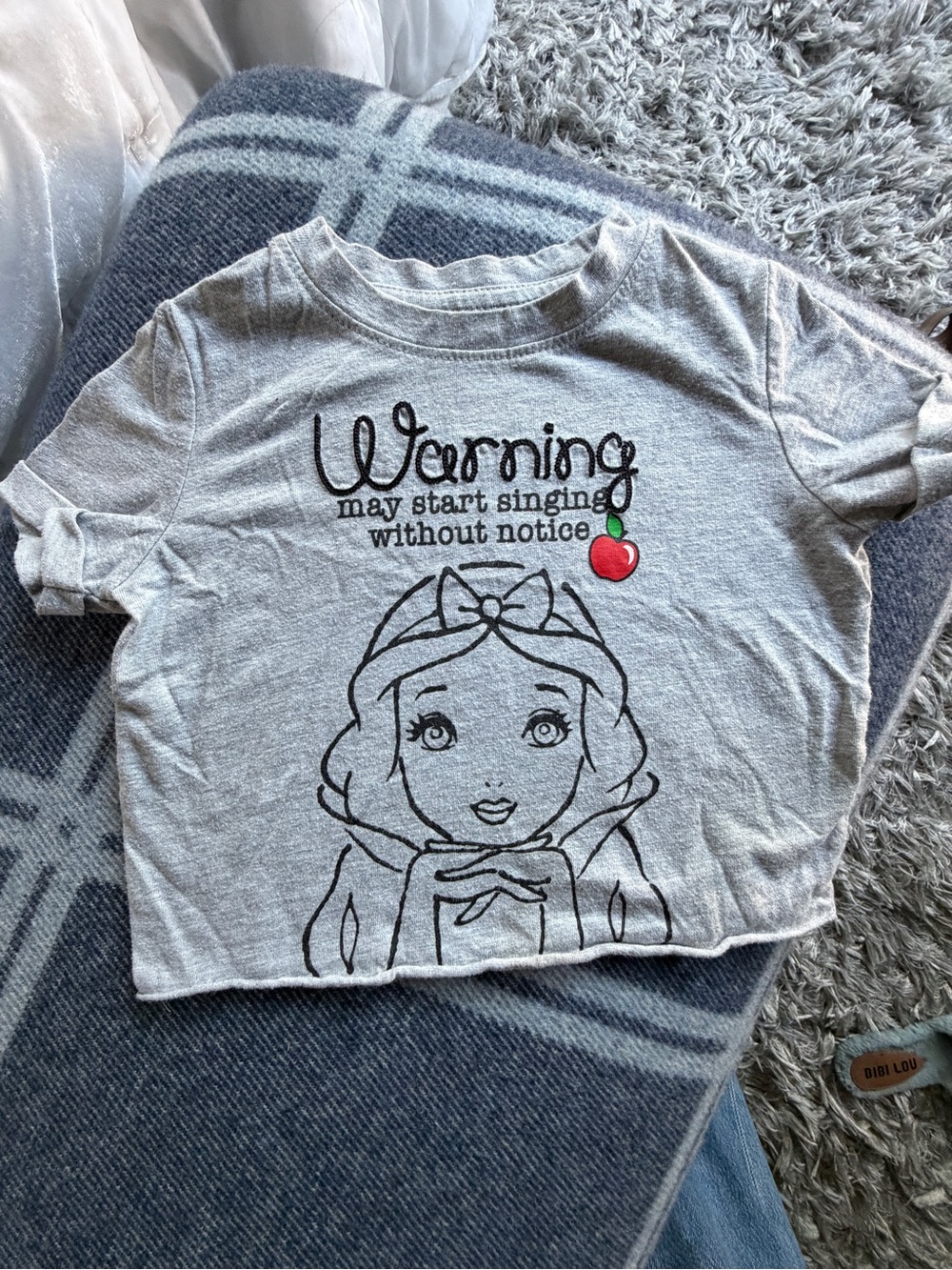 Girls Snow White signing graphic T, from Disney Parks Apple and Charm
